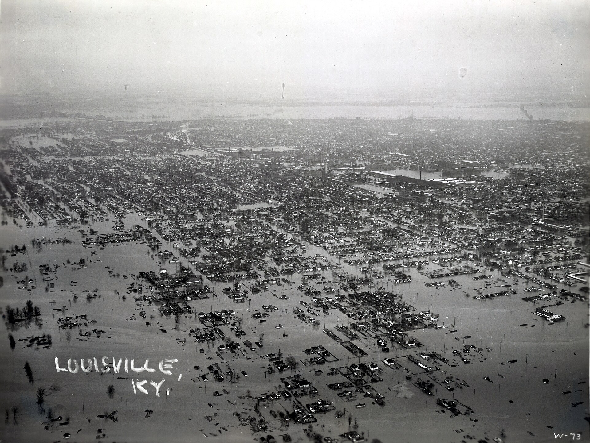 Aerial view of Louisville during the 1937 Ohio River flood