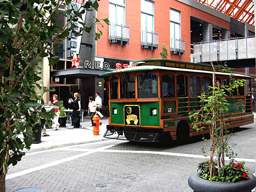 A TARC trolley on 4th Street in downtown Louisville