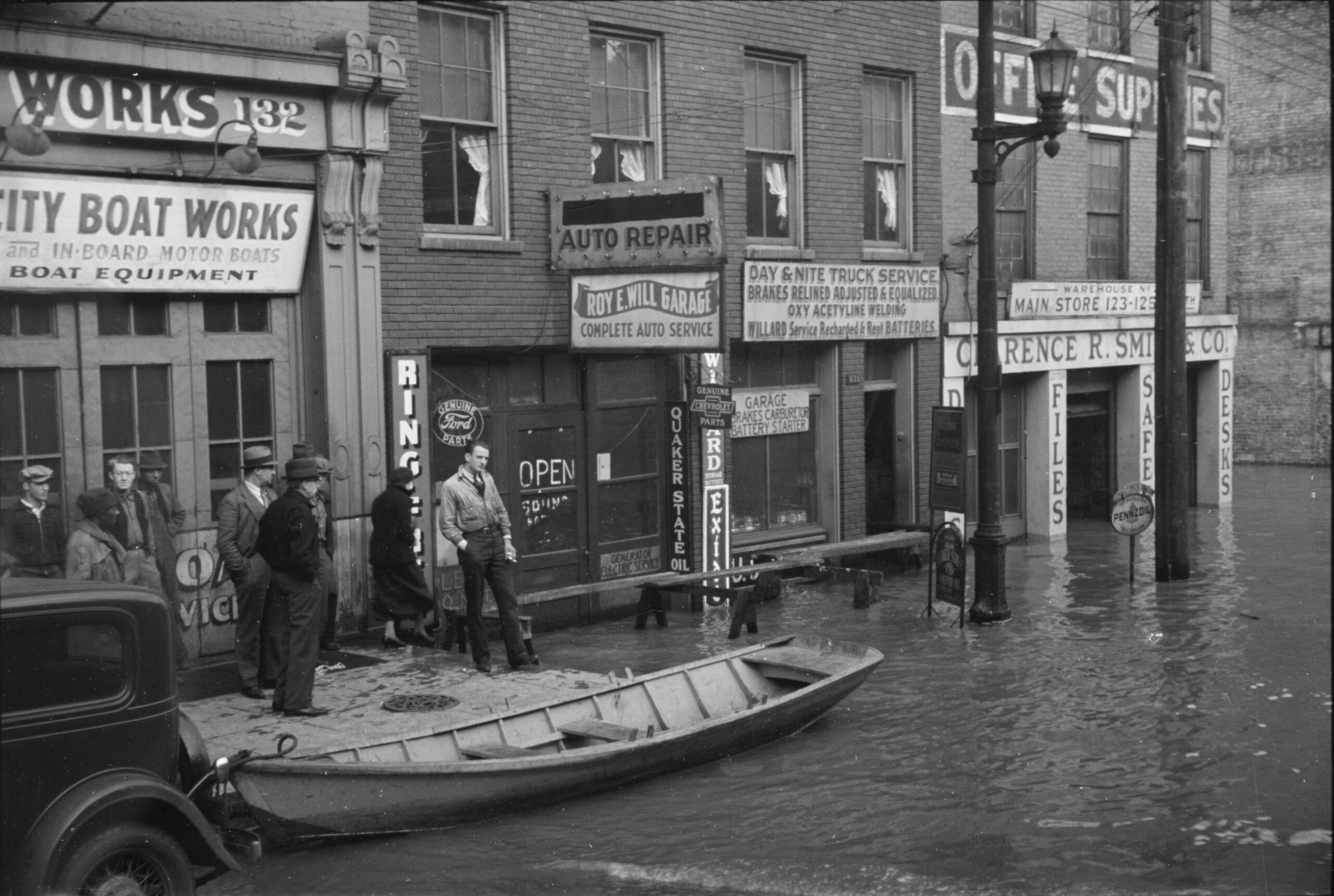 Aerial view of flooding in Louisville during the 1937 Ohio River flood