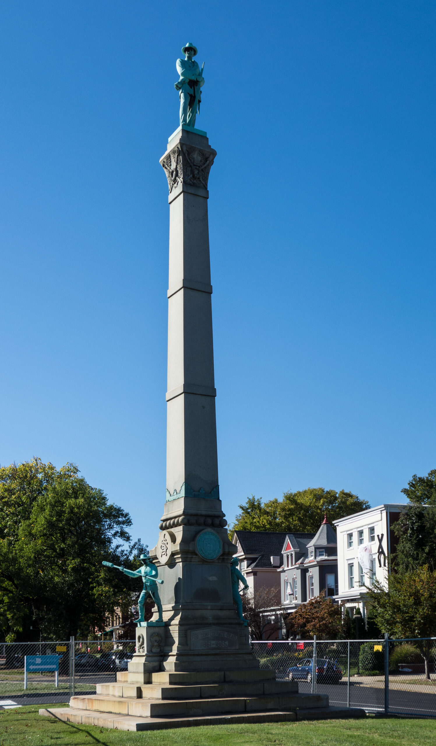 The Confederate Monument formerly near the University of Louisville